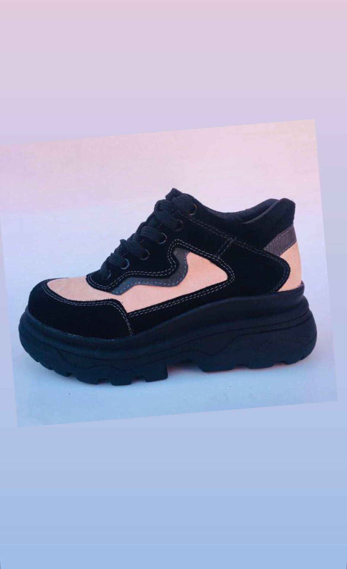 Zapatilla de cuero black pink