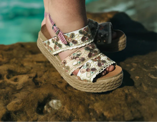 Sandalia de cuero mujer Floreada yute - juanfranko zapatos