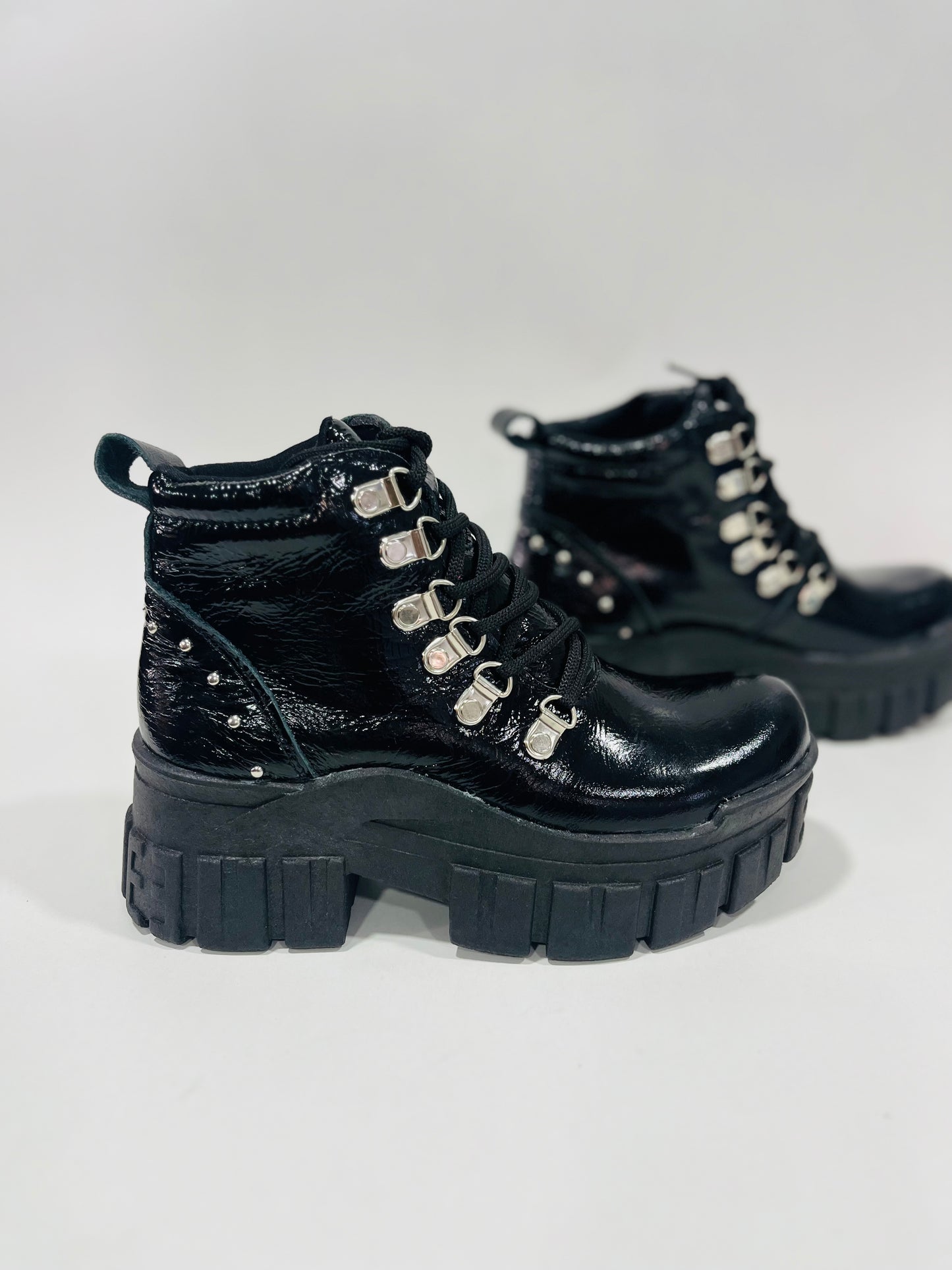 botin de cuero mujer Rosy richatto - juanfranko zapatos