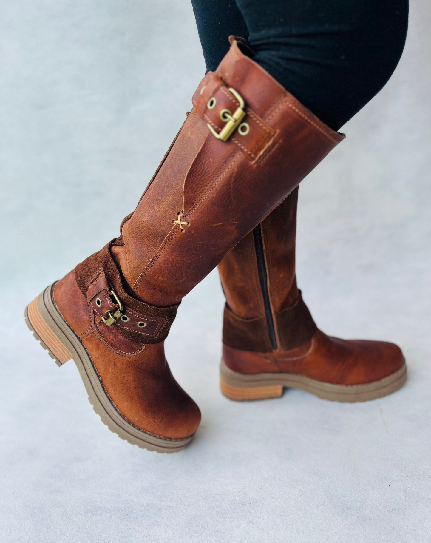 bota de cuero flowter cafe cobre completa