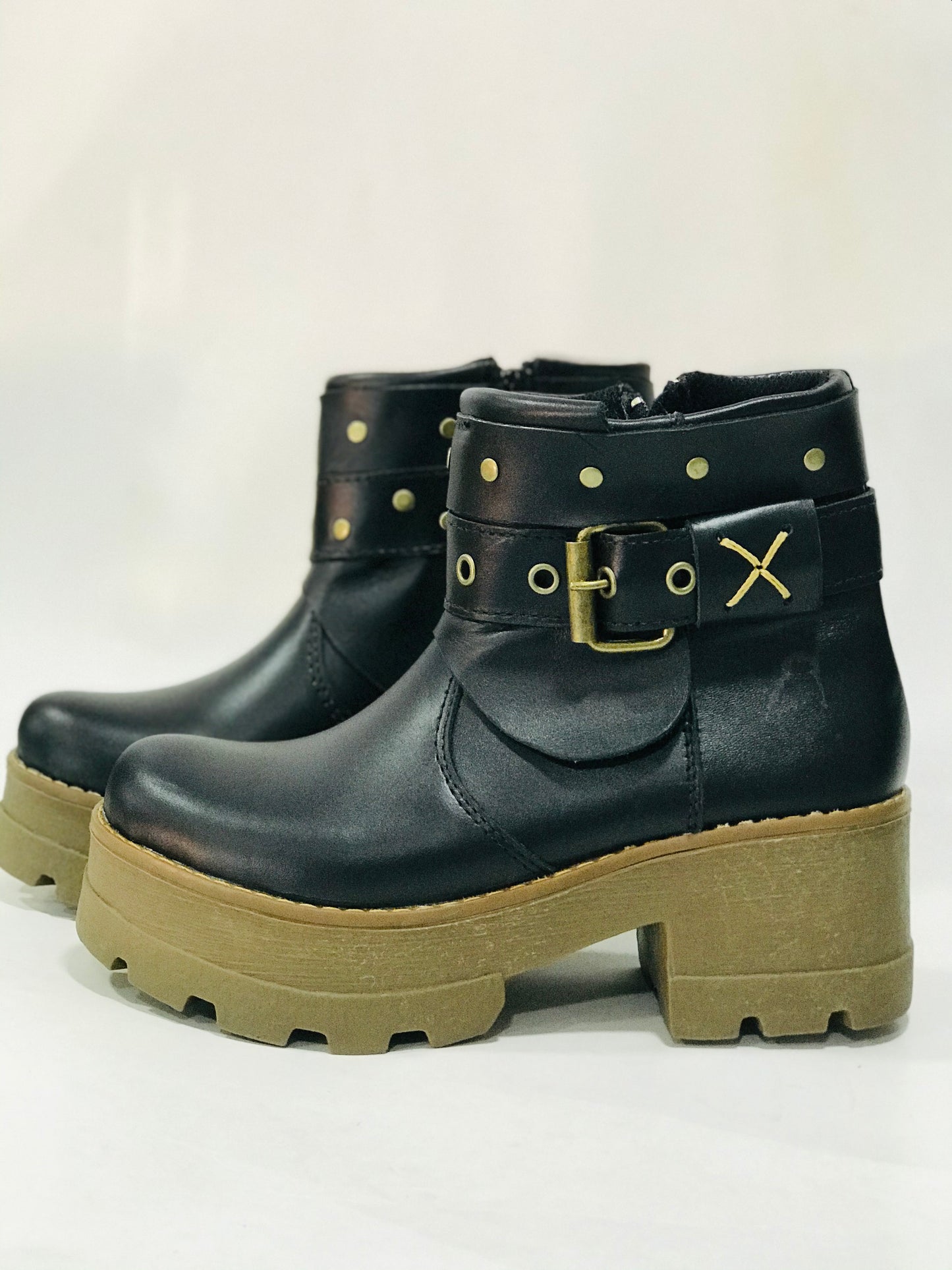 Botin x cuero liso black - juanfranko zapatos