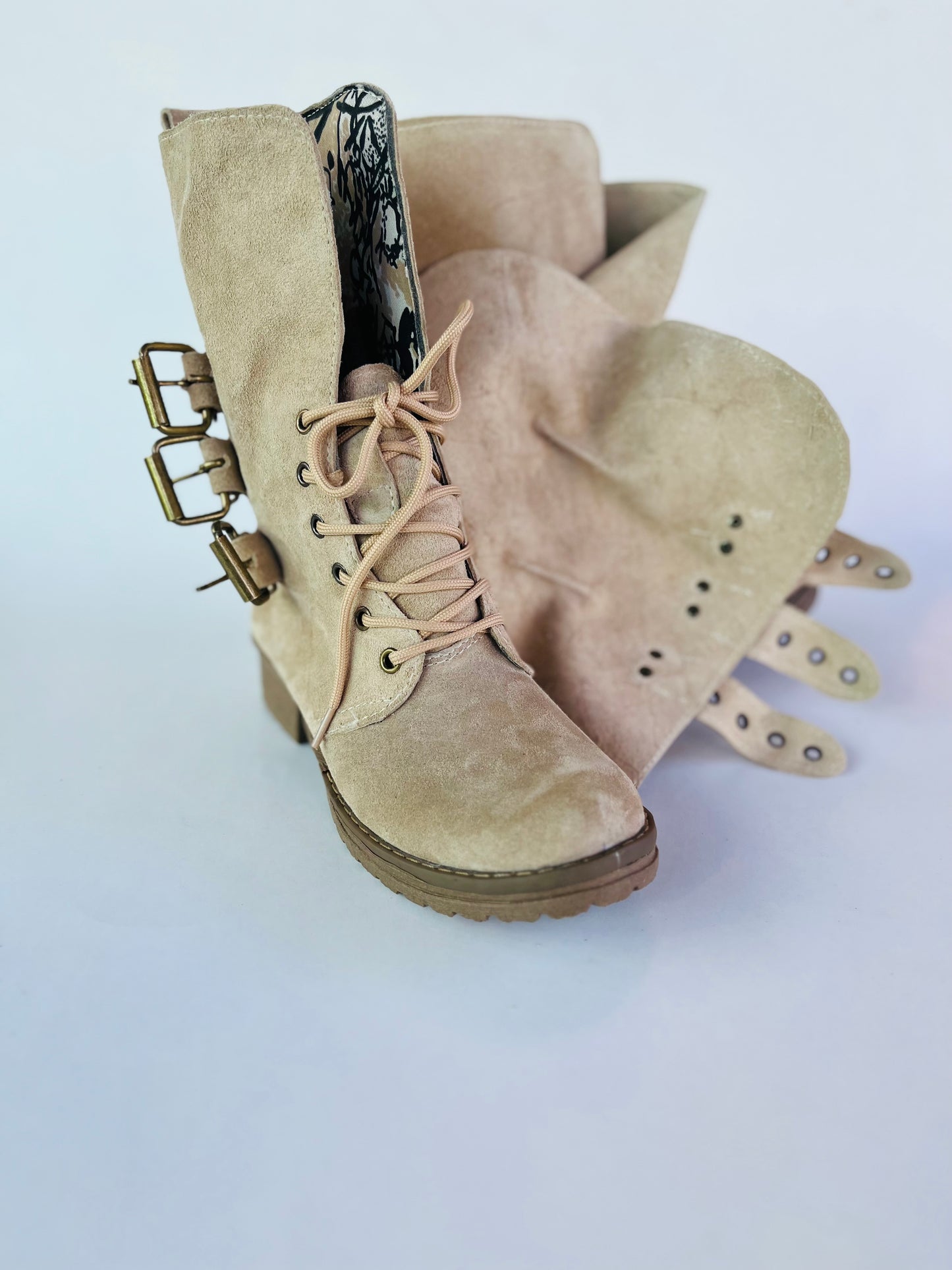 Bota de cuero perla arena reno suela baja - juanfranko zapatos
