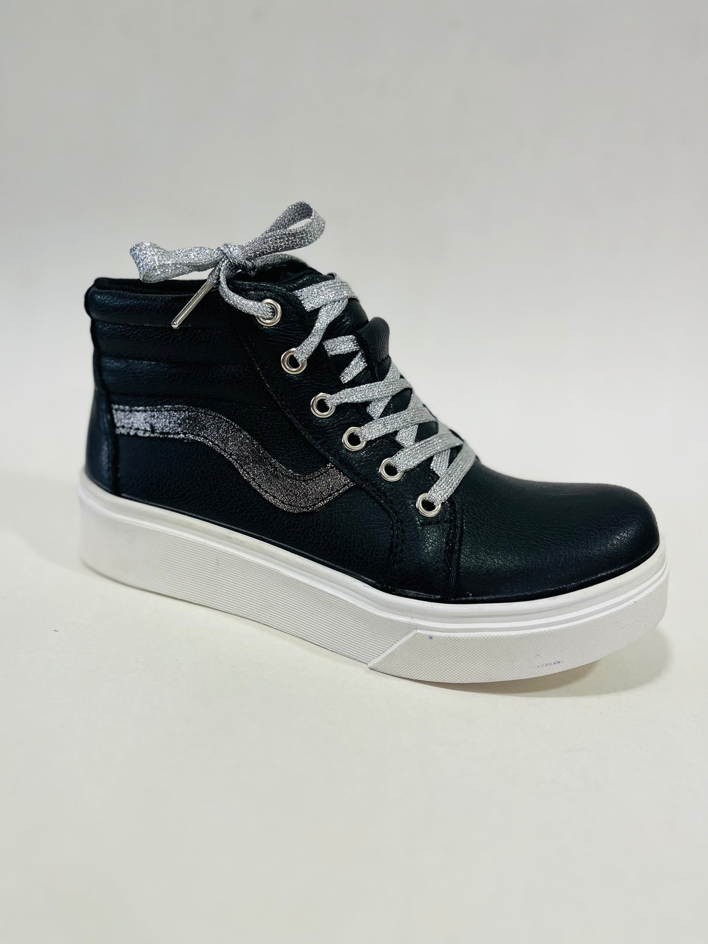 Zapatilla de cuero negro flowter - juanfranko zapatos