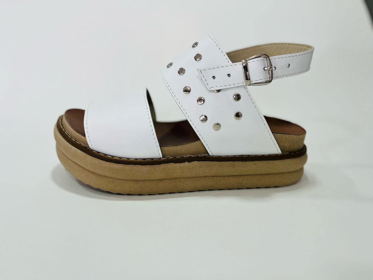 Sandalia de cuero blanca