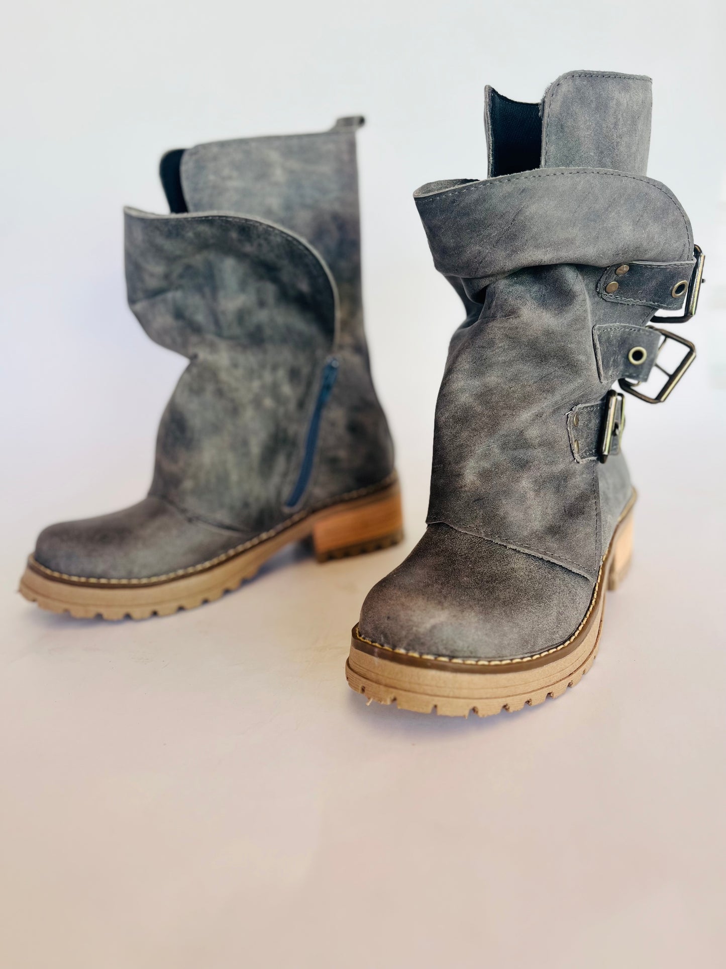 1 Bota de cuero perla gris - juanfranko zapatos