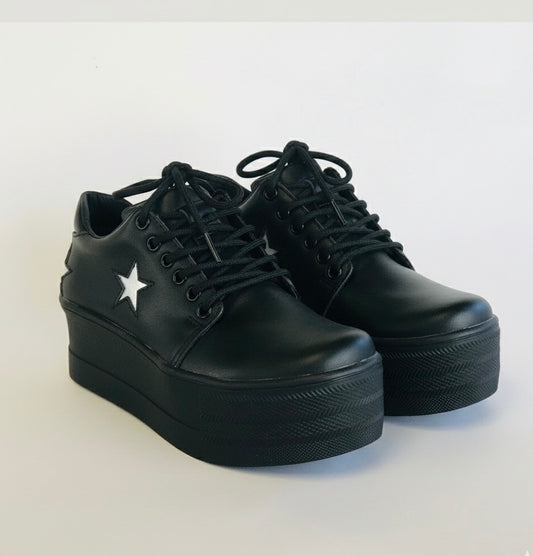 Zapatilla de cuero negro silver star - juanfranko zapatos