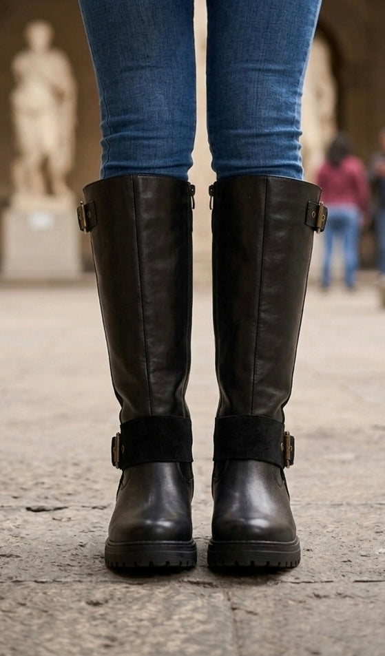 Bota ajustable all black cuero y reno