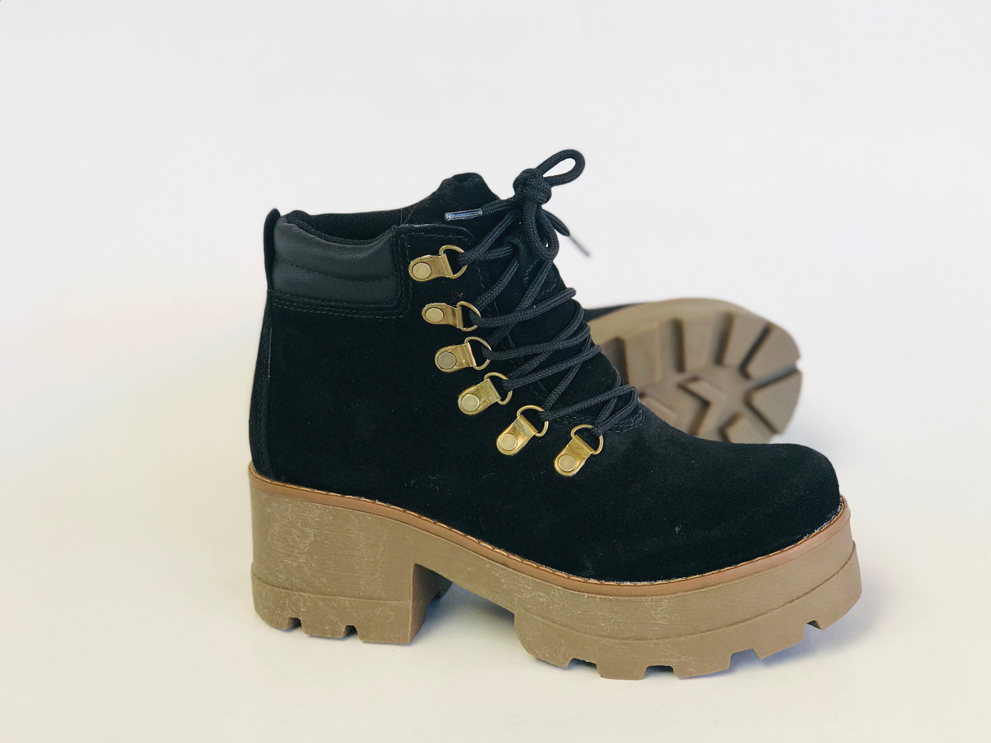 botin de cuero rosy. reno negro