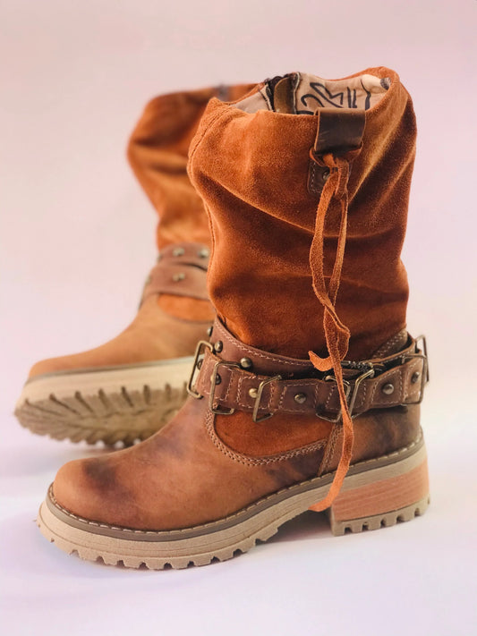 Bota cuero bicolor con pasadores - diseño exclusivo - juanfranko zapatos