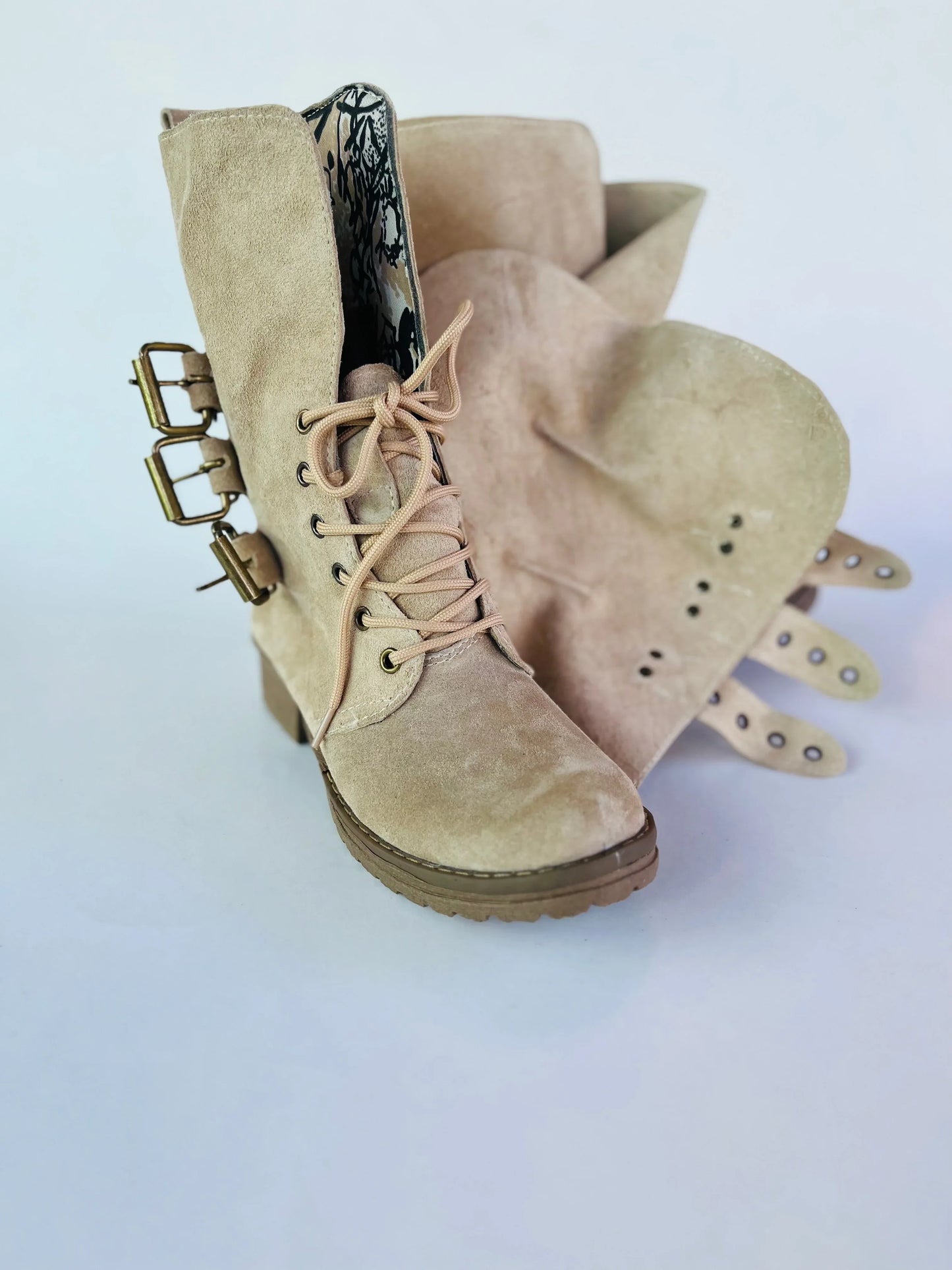 Bota de cuero perla arena reno suela baja - juanfranko zapatos