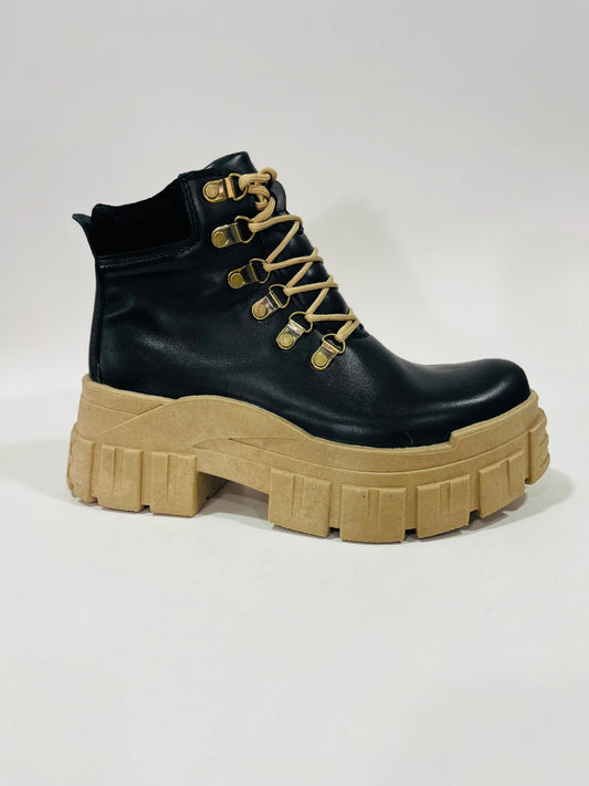 Botin cuero liso t\tanque negro - juanfranko zapatos