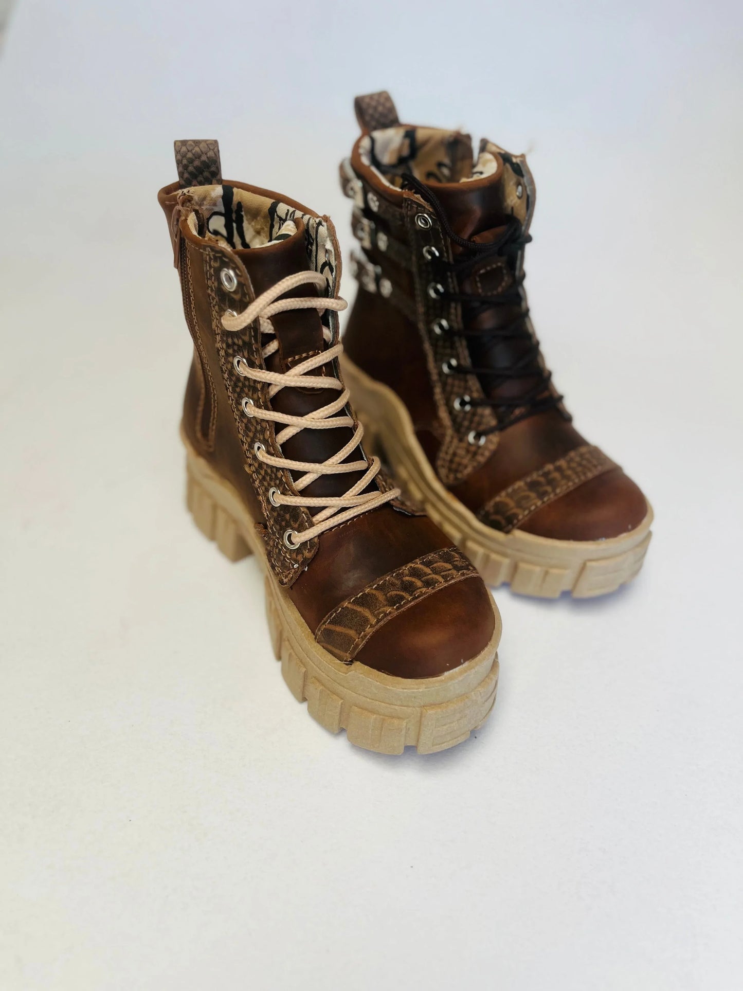 Botin de cuero Amy brown - juanfranko zapatos