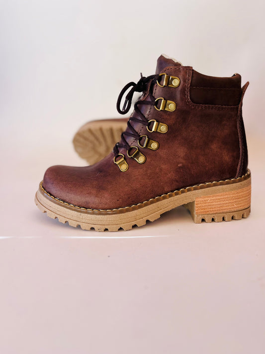 Botin de cuero rosy bajo café crazy - juanfranko zapatos