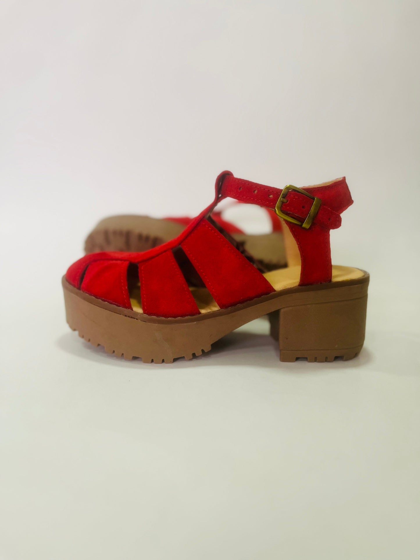 Sandalia cerrada reno rojo - juanfranko zapatos