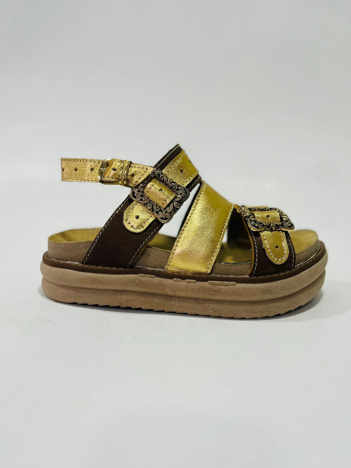 Sandalia de cuero café golden - juanfranko zapatos