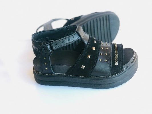 sandalia de cuero mujer black piramides - juanfranko zapatos