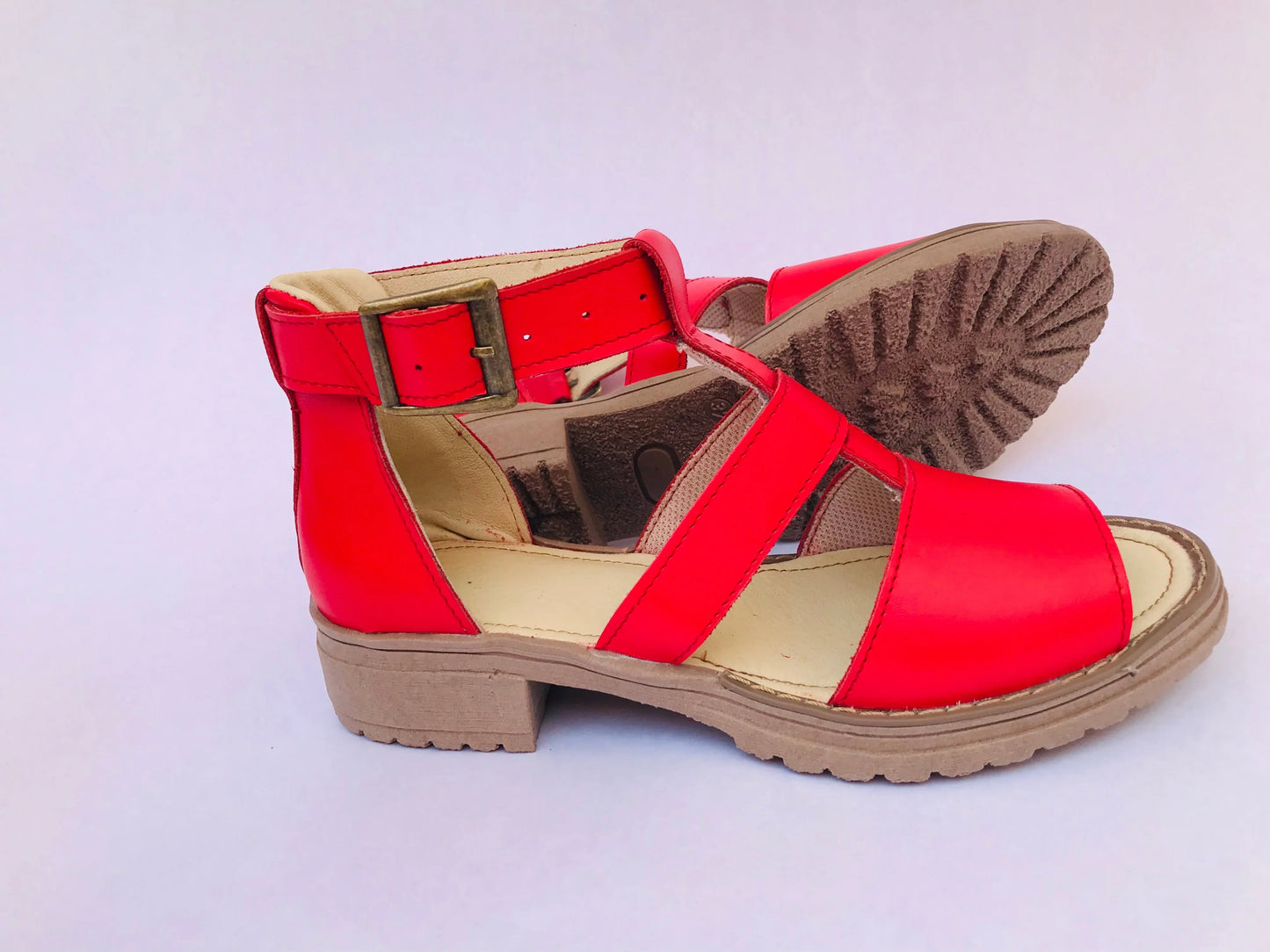 Sandalia plana rojo italiano - juanfranko zapatos