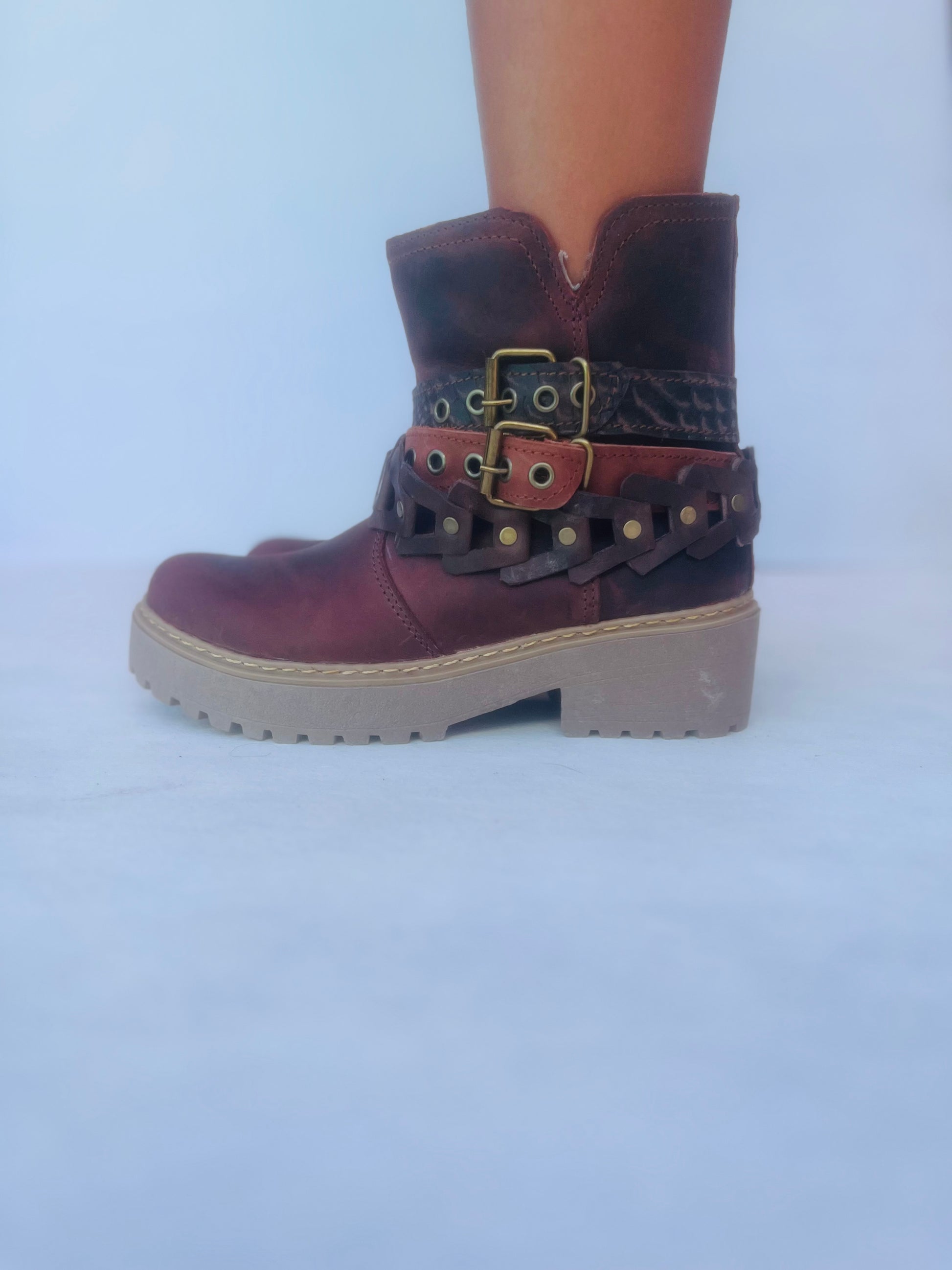Botín de cuero 3 correas Grasso café - juanfranko zapatos