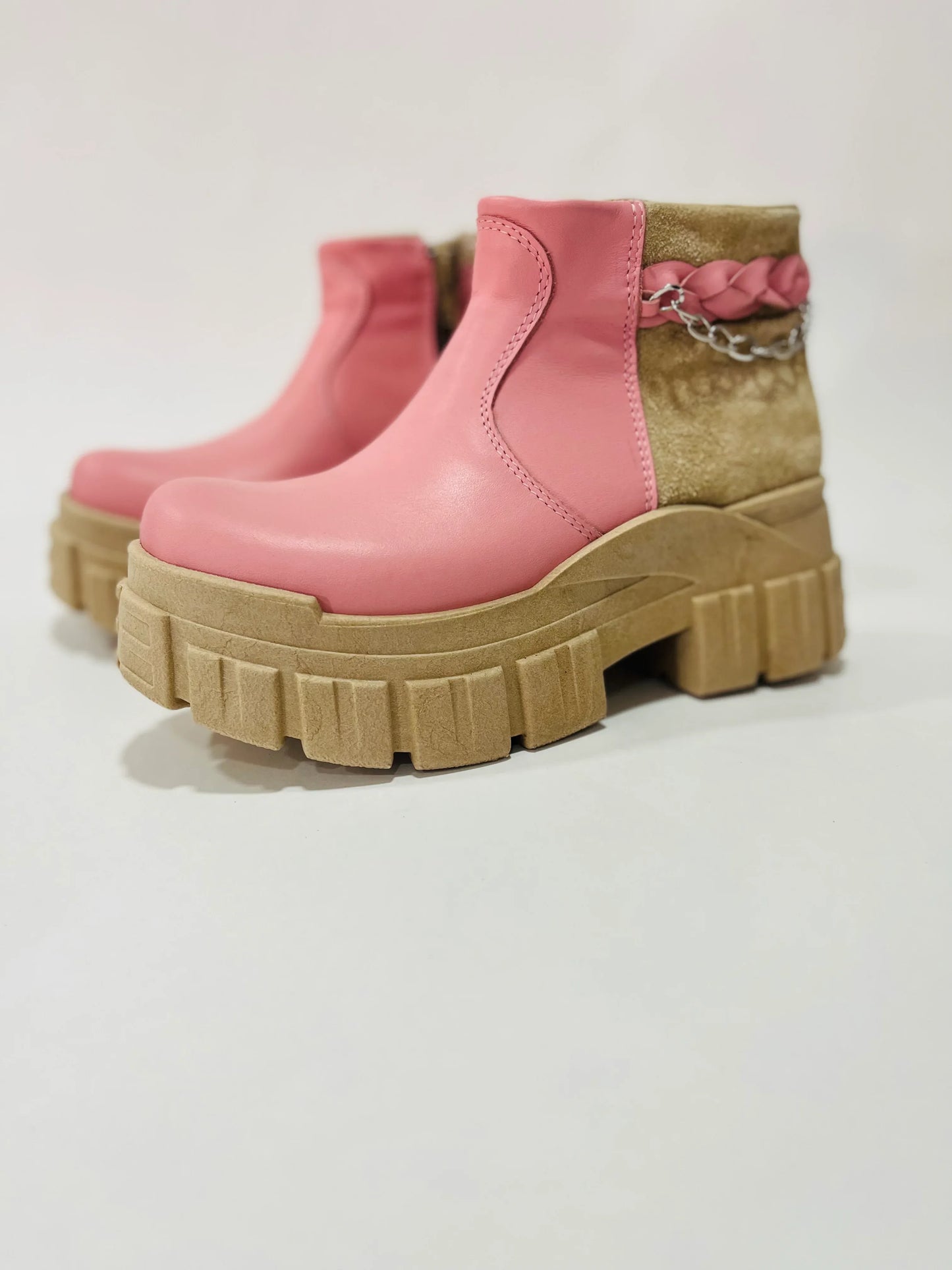 Botin cuero rosa beige