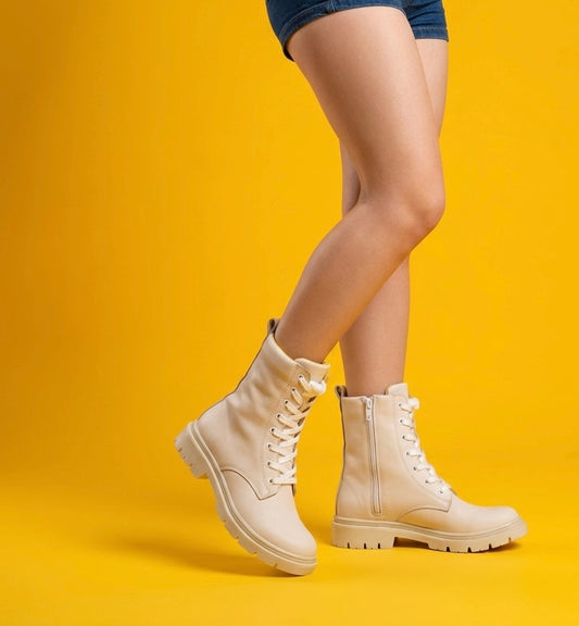 Botin cuero crema withe