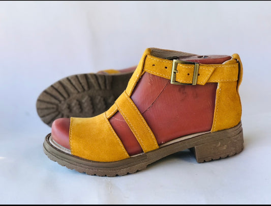 Sandalia reno amarillo cuero