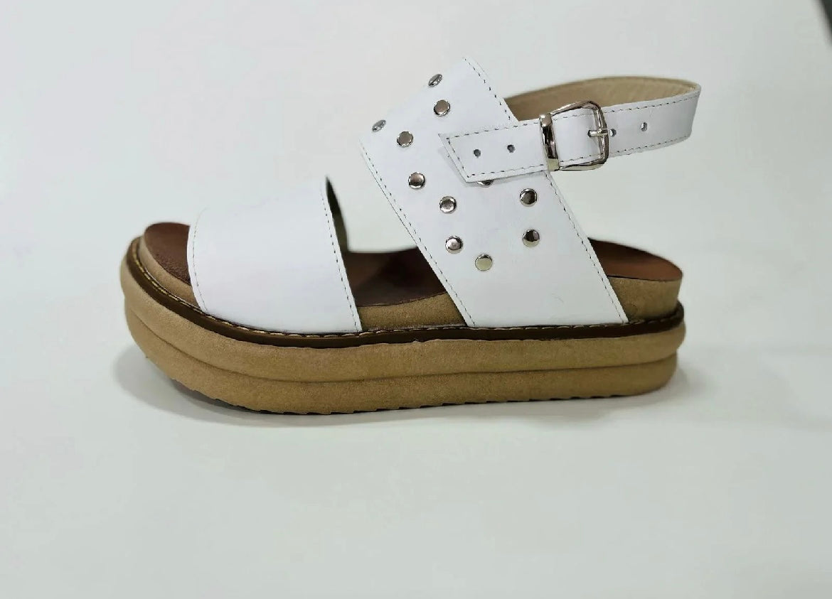Sandalia de cuero blanca