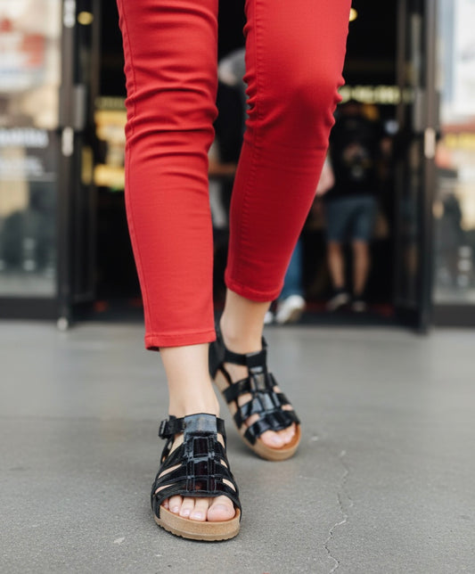 Sandalia cuero richatto negro suela baja