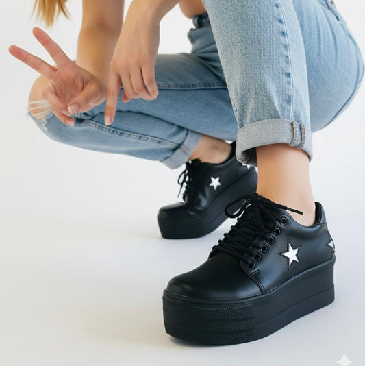 Zapatilla de cuero negro silver star