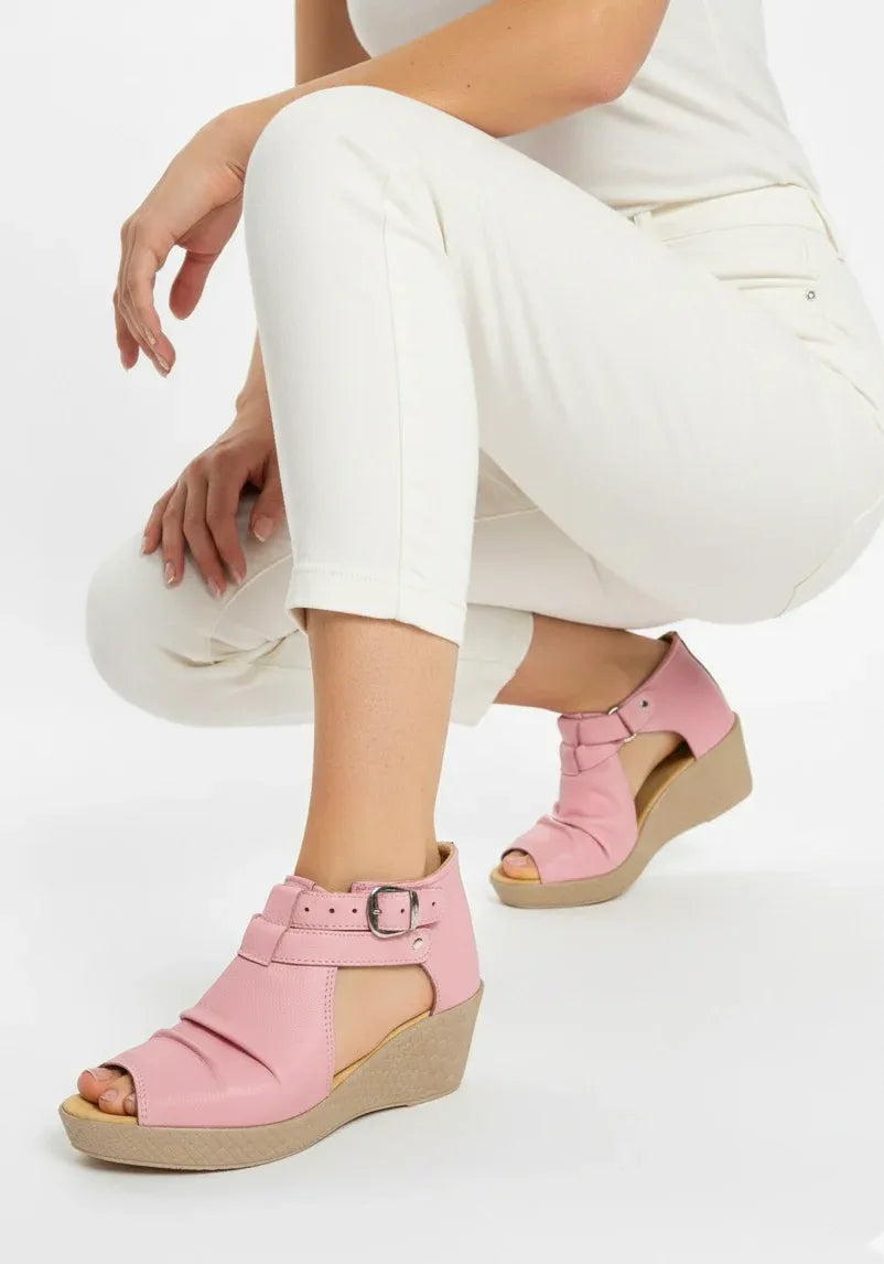 Sandalia wedges cuero rosa