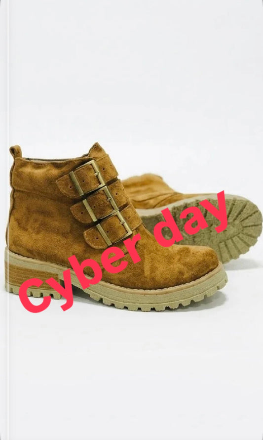 Botin 3 hebillas camel tdp