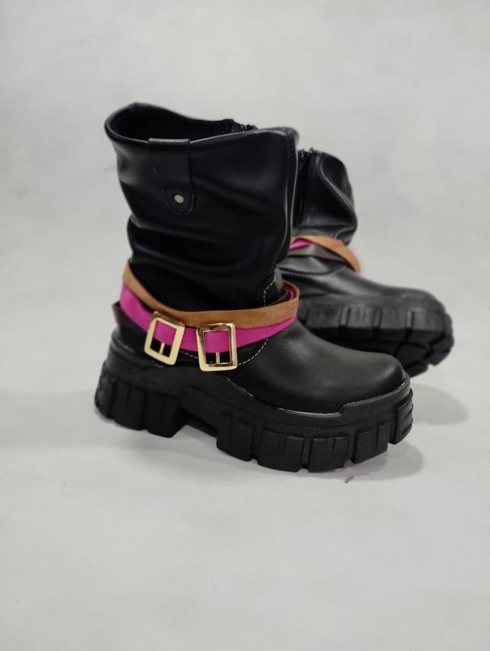 Bota corta t/tanke negra - juanfranko zapatos