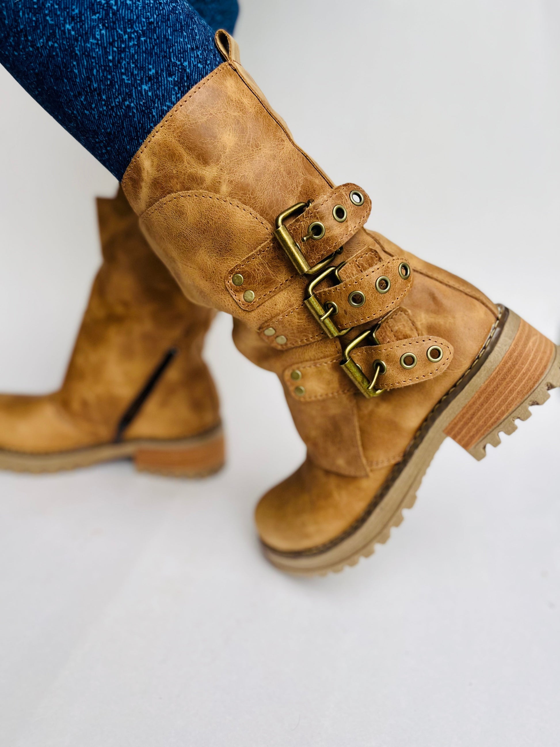 Bota Cuero Perla Óxido - Hebillas Envejecidas Vintage - juanfranko zapatos