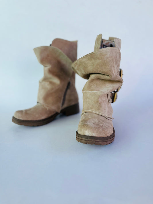 Bota de cuero perla arena reno suela baja - juanfranko zapatos
