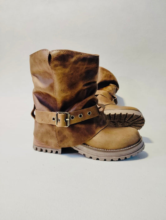 bota de cuero wallett camel - juanfranko zapatos