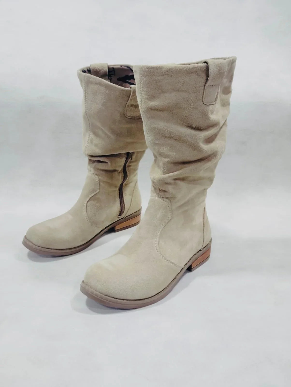 Botas de Cuero Mujer Arena - Bota Reno Cómoda para Todo el Año - juanfranko zapatos