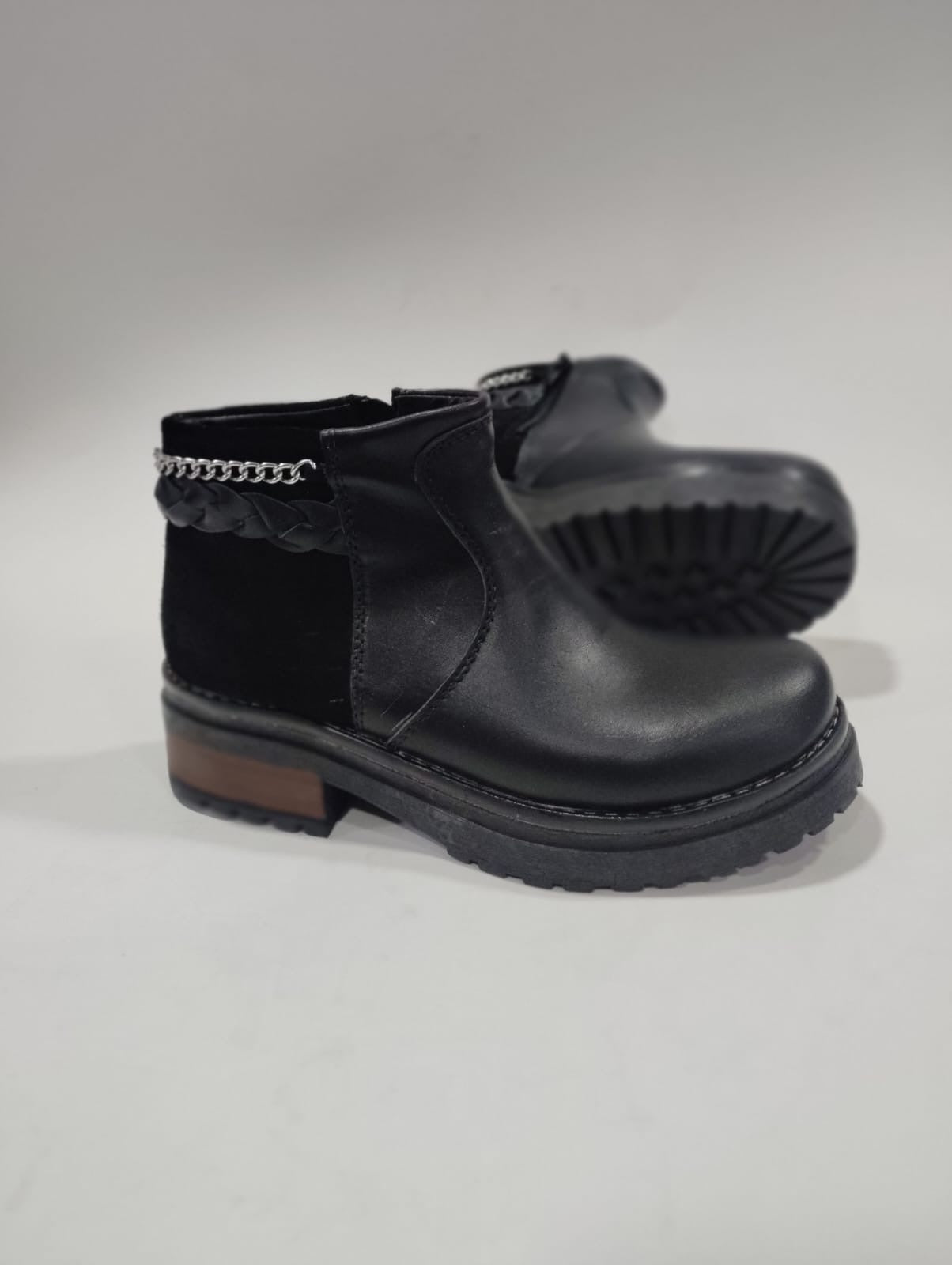 Botin cadena 2 cueros all black - juanfranko zapatos