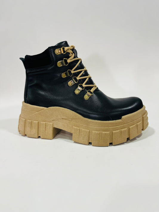 Botin cuero liso t\tanque negro - juanfranko zapatos