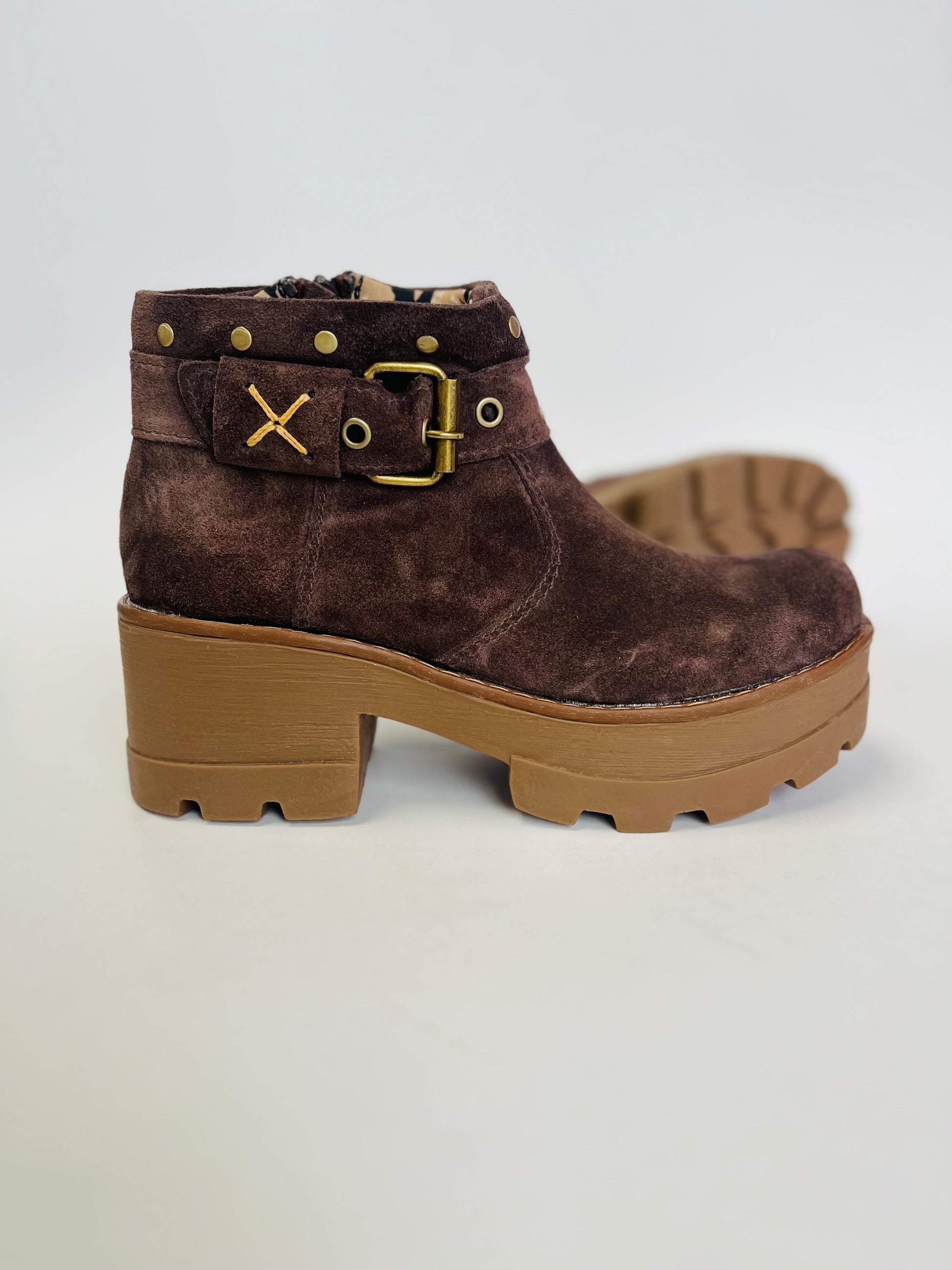 Botin de cuero corto reno cafe - juanfranko zapatos