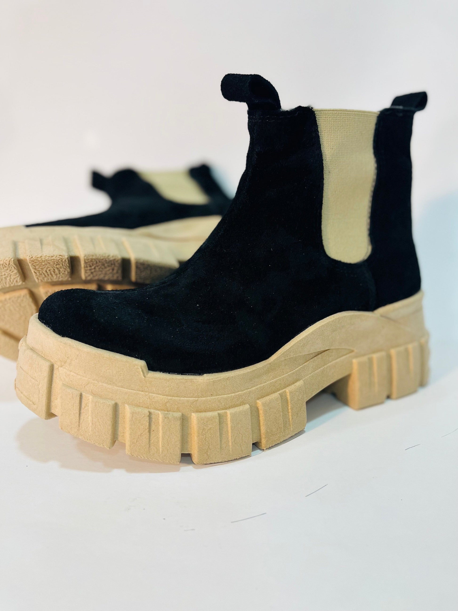 botin de cuero reno elastico - juanfranko zapatos