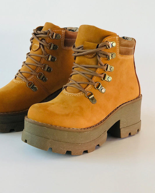 botin de cuero Rosy camel t/200 - juanfranko zapatos