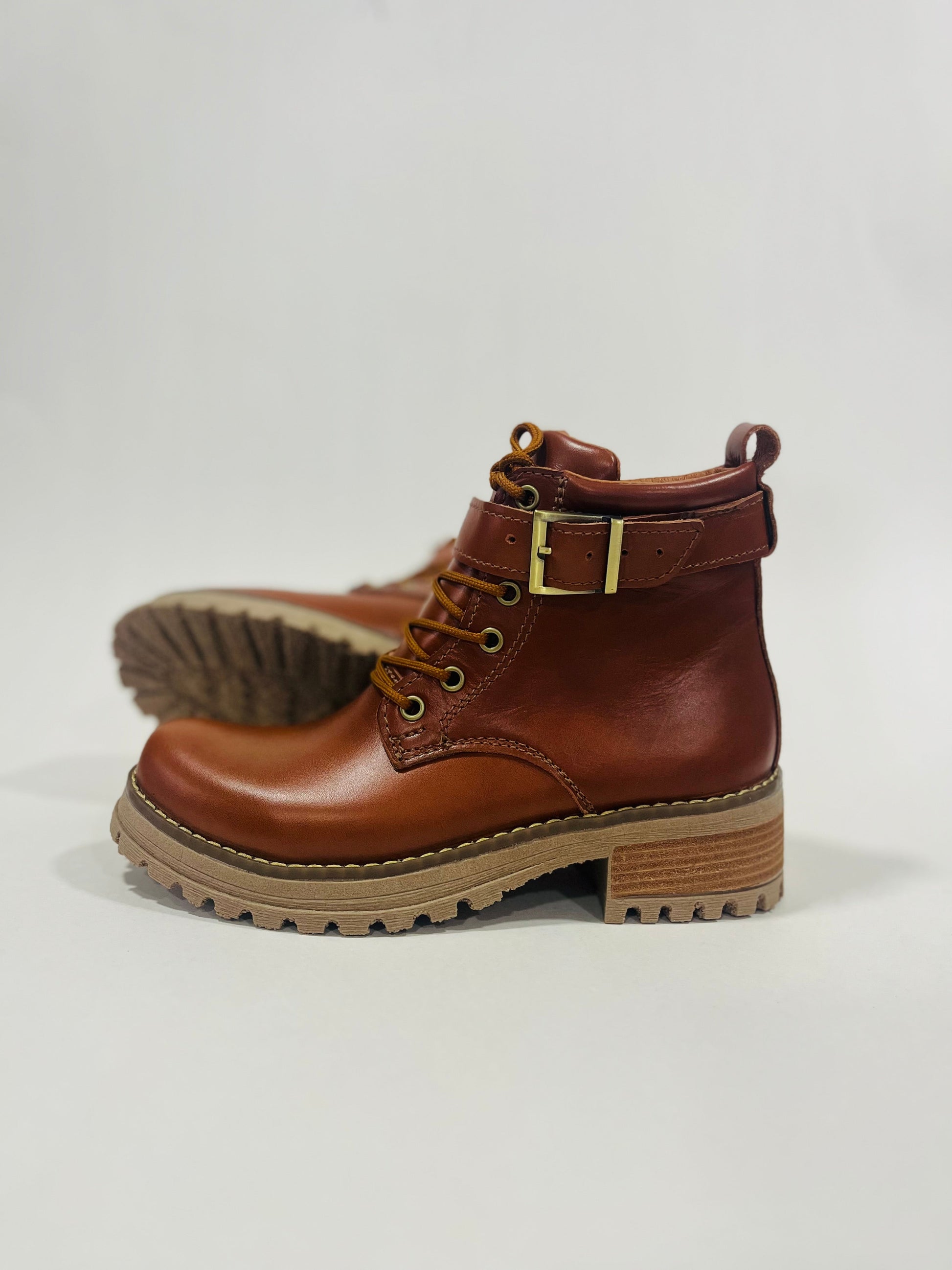 Botin de cuero terracota - juanfranko zapatos