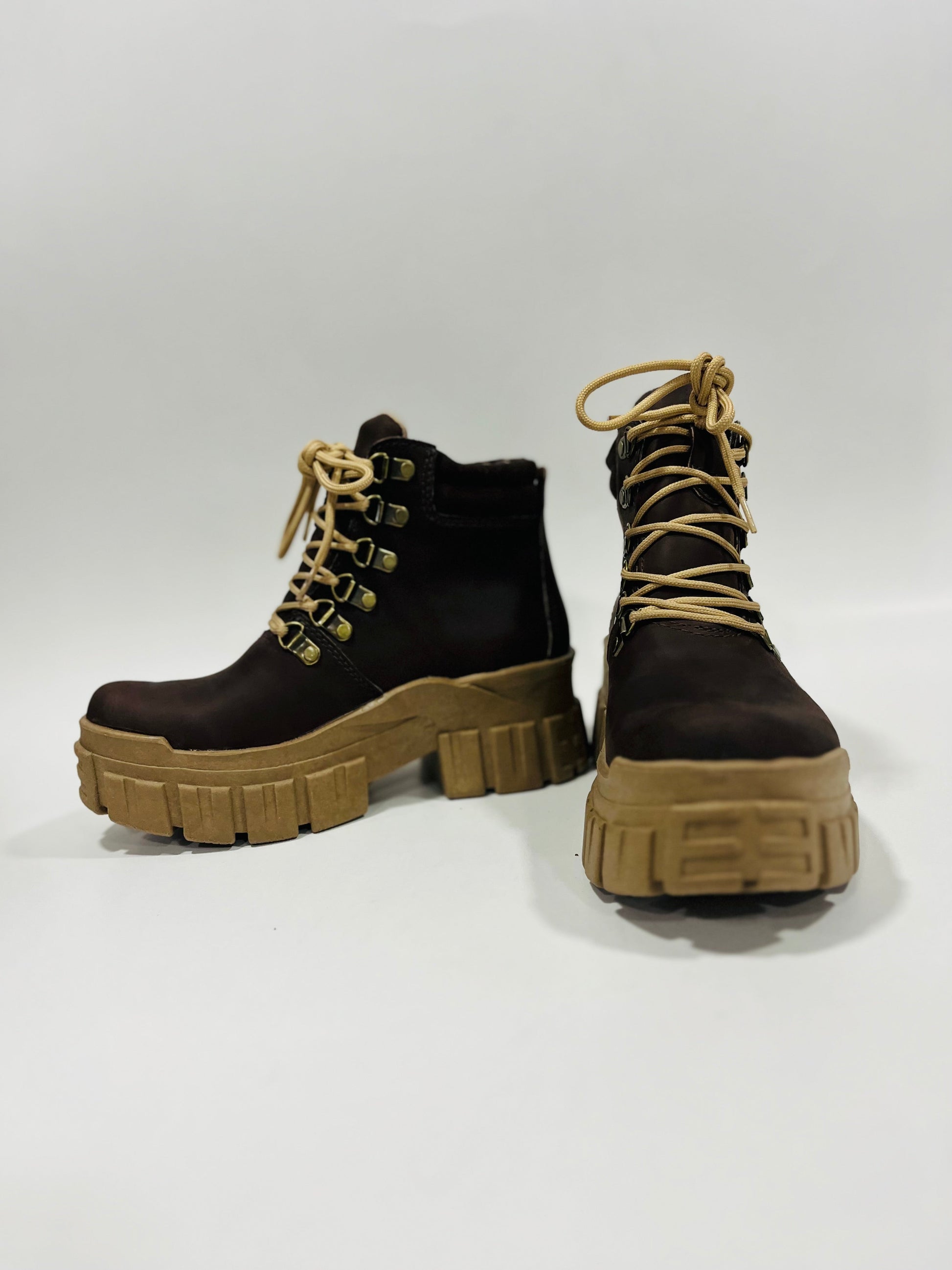 Botin de cuero t\tanque moro - juanfranko zapatos