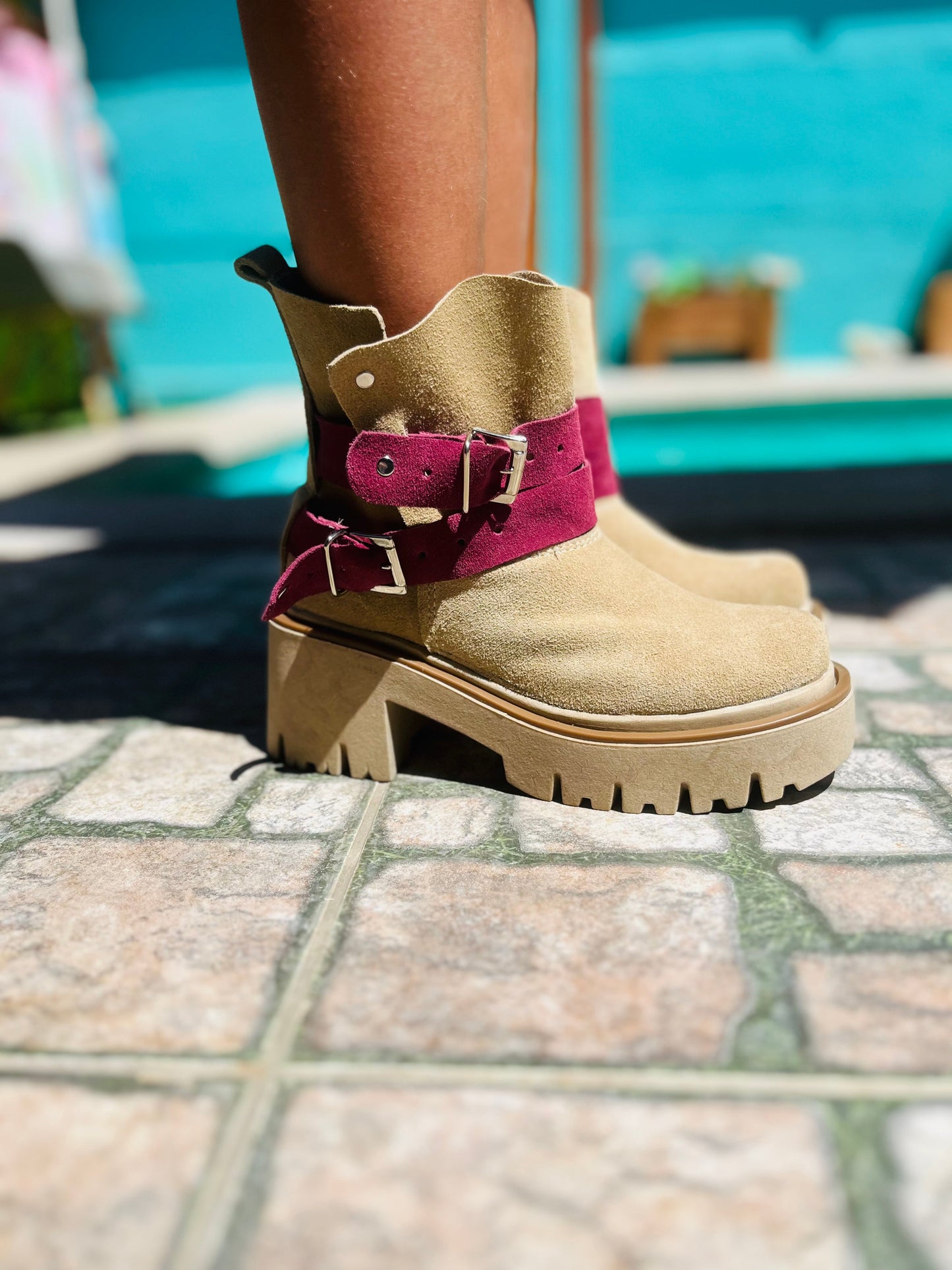 Botín verano de Cuero Reno Natural Mujer - Hebillas Metálicas Artesanal - juanfranko zapatos