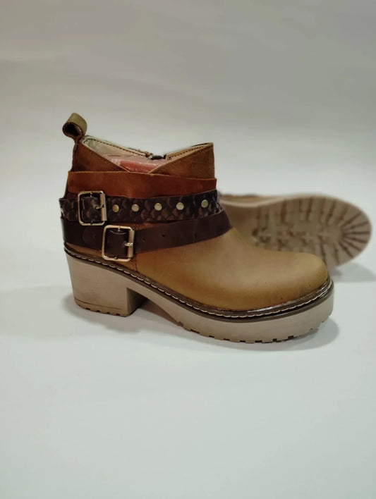Botines de Cuero Mujer Camel con Correas - Modelo Isidora - juanfranko zapatos