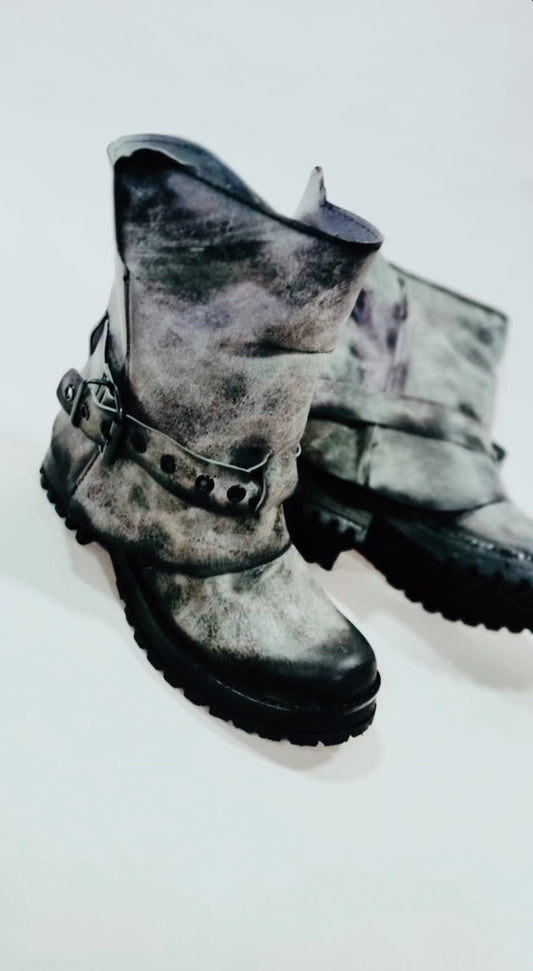 Bota wallet gris difuminado negro