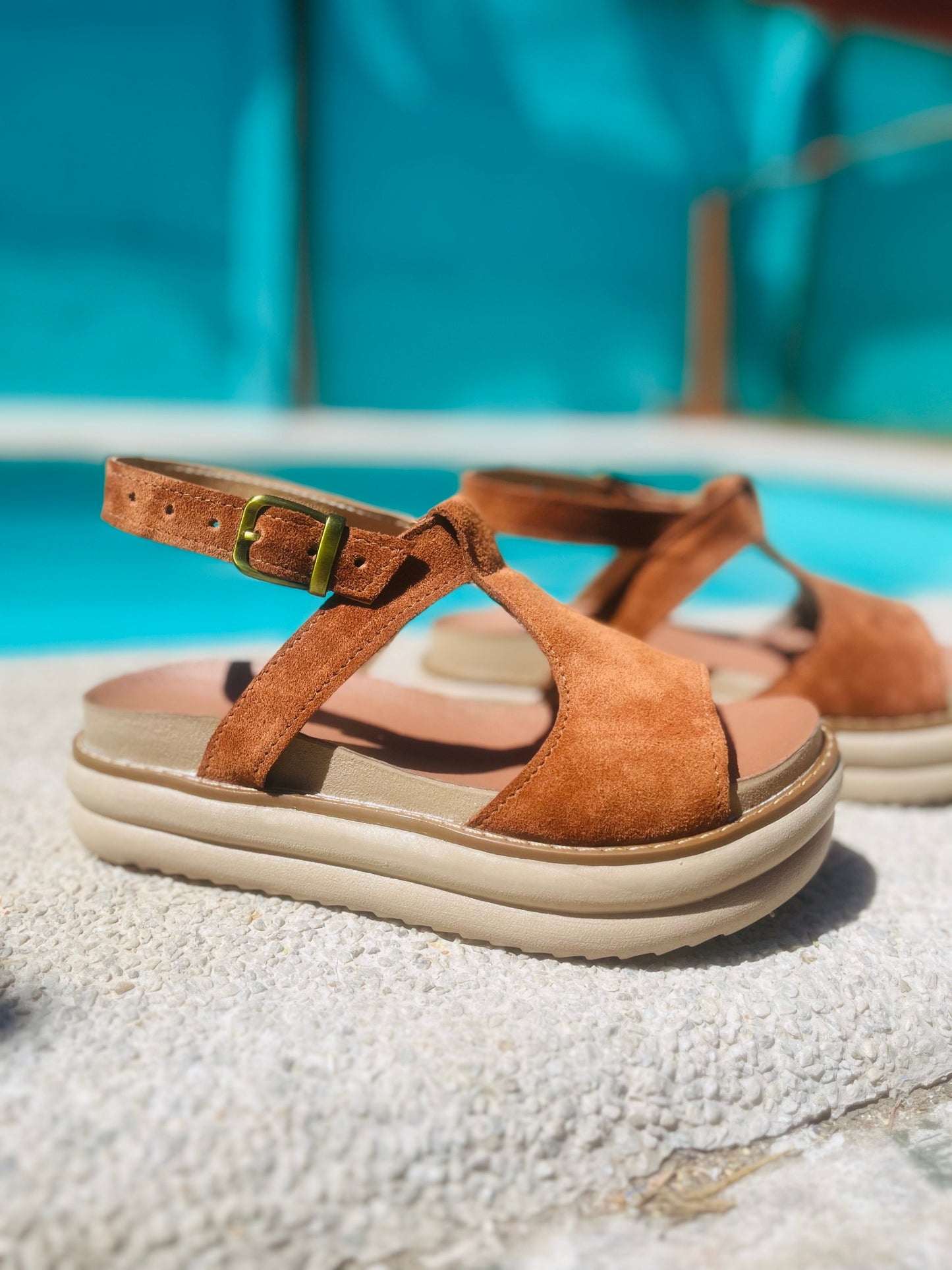 Sandalia de cuero bmp camel completa - juanfranko zapatos