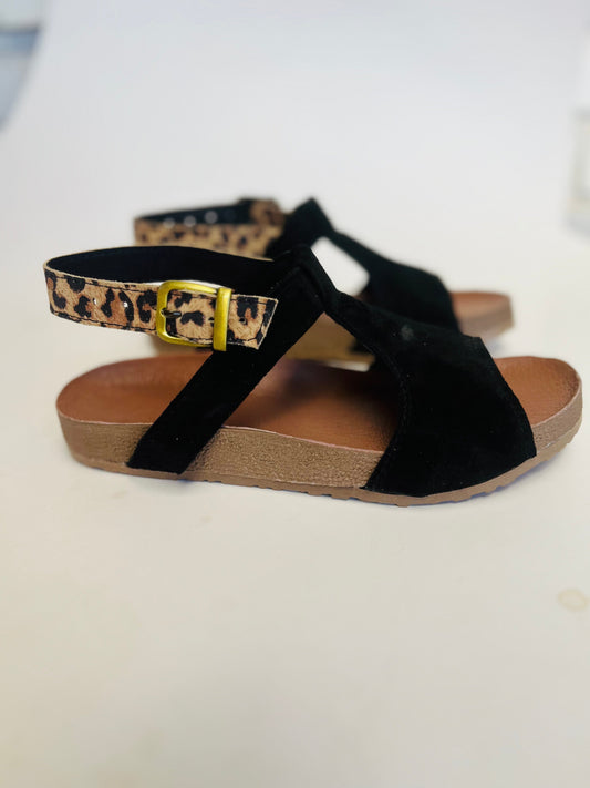 Sandalia de cuero mujer plana - juanfranko zapatos