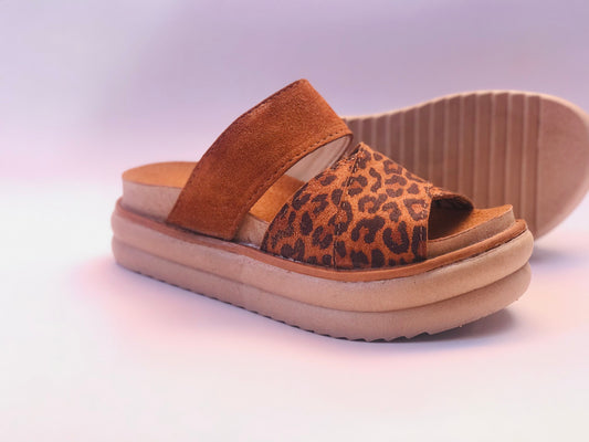 sandalia de cuero reno x animal print - juanfranko zapatos