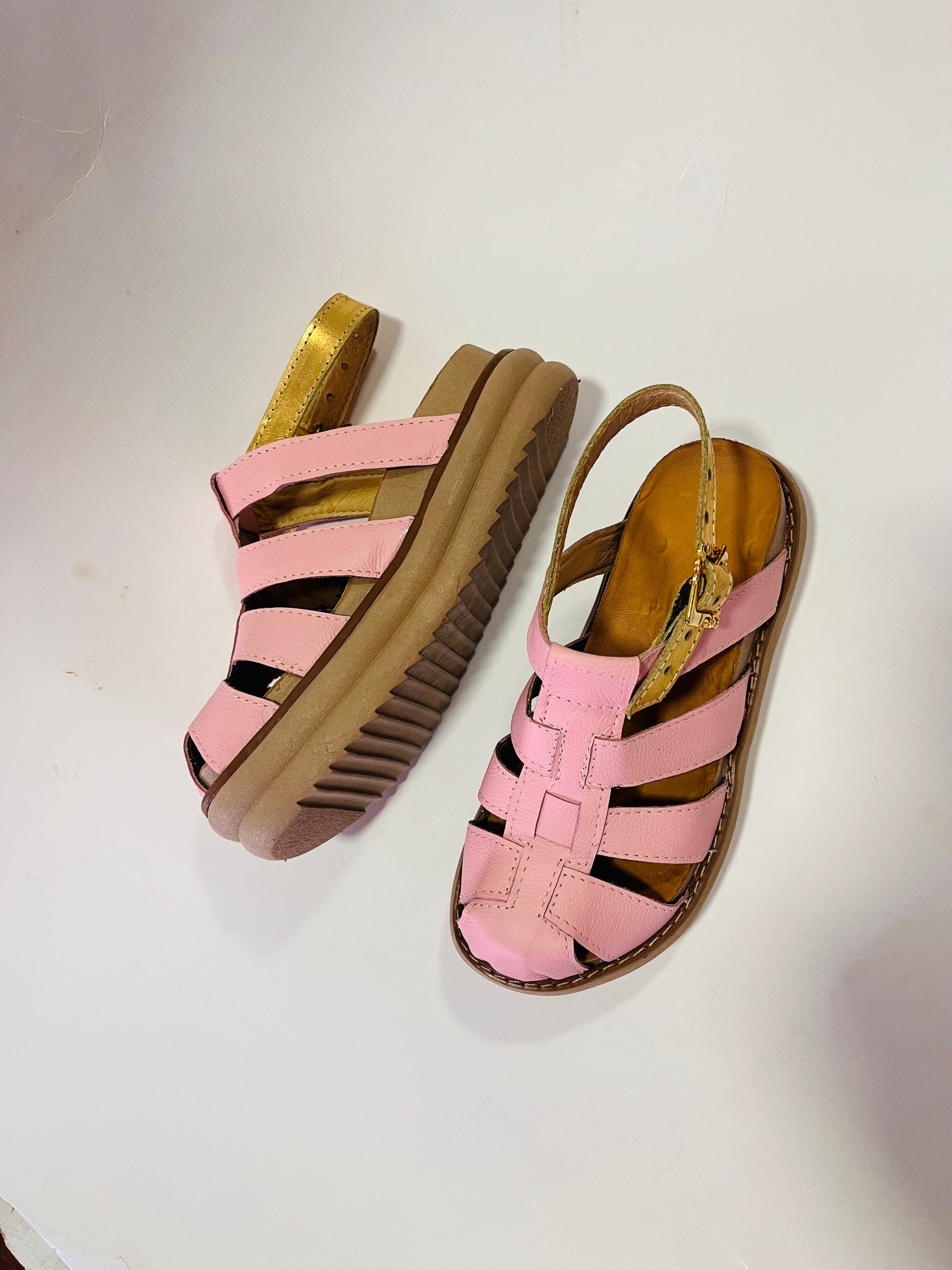 Sandalia golden rosa cuero natural - juanfranko zapatos