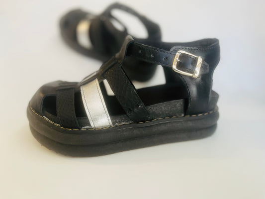 Sandalia negra silver - juanfranko zapatos